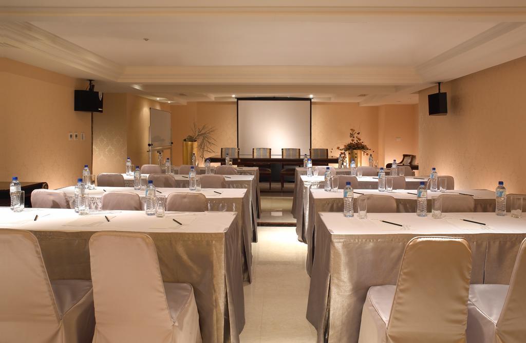 Hotel Sense Taipei Exterior photo