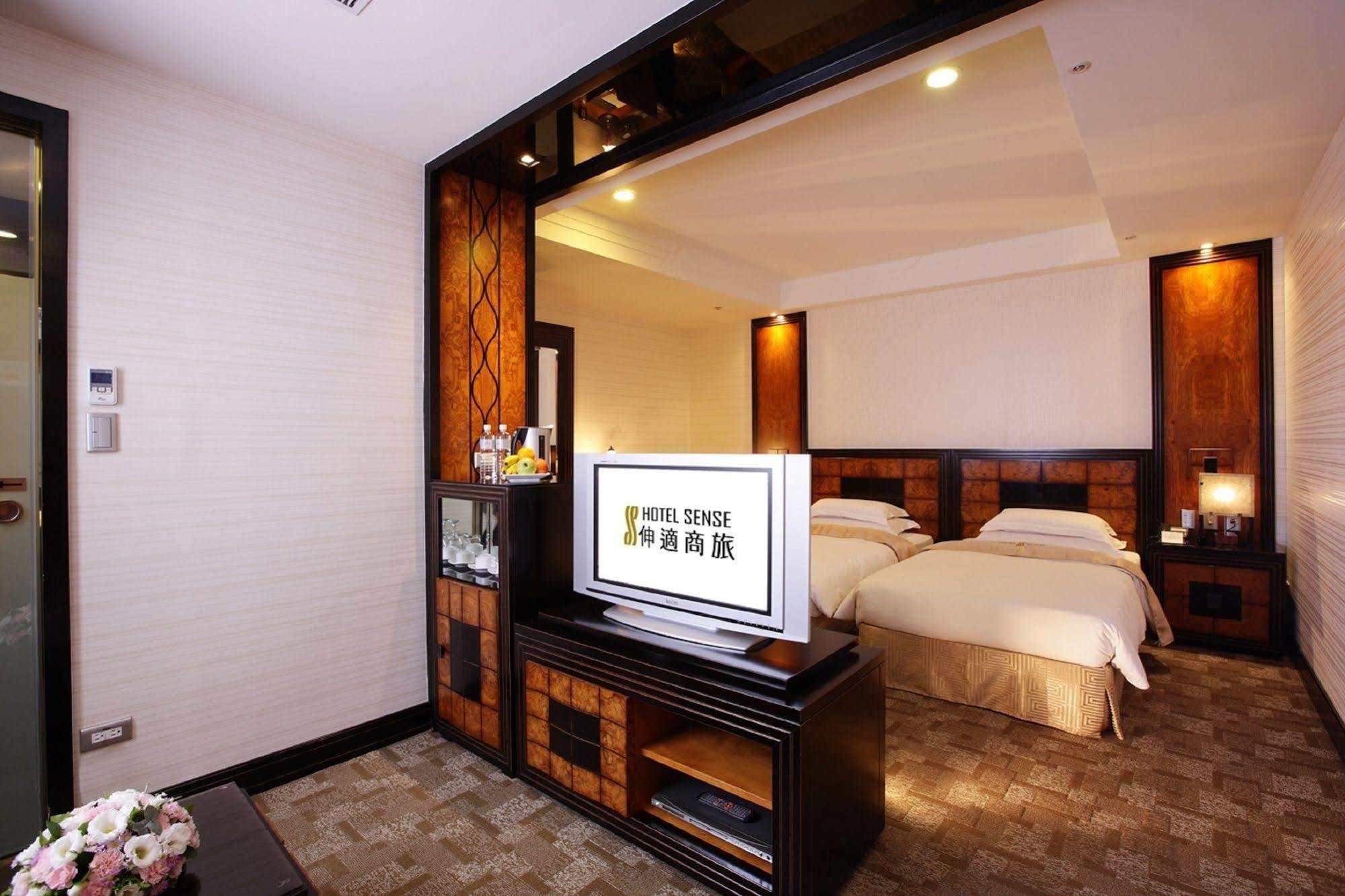 Hotel Sense Taipei Exterior photo