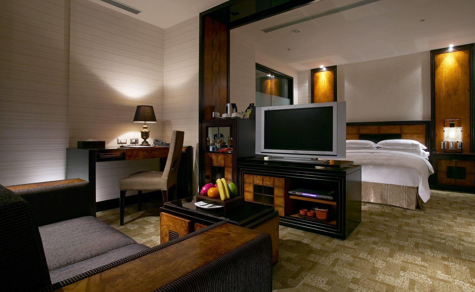 Hotel Sense Taipei Exterior photo